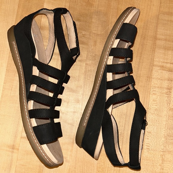 Dansko Sandals with Velcro Closures. Size 38 - Picture 7 of 11